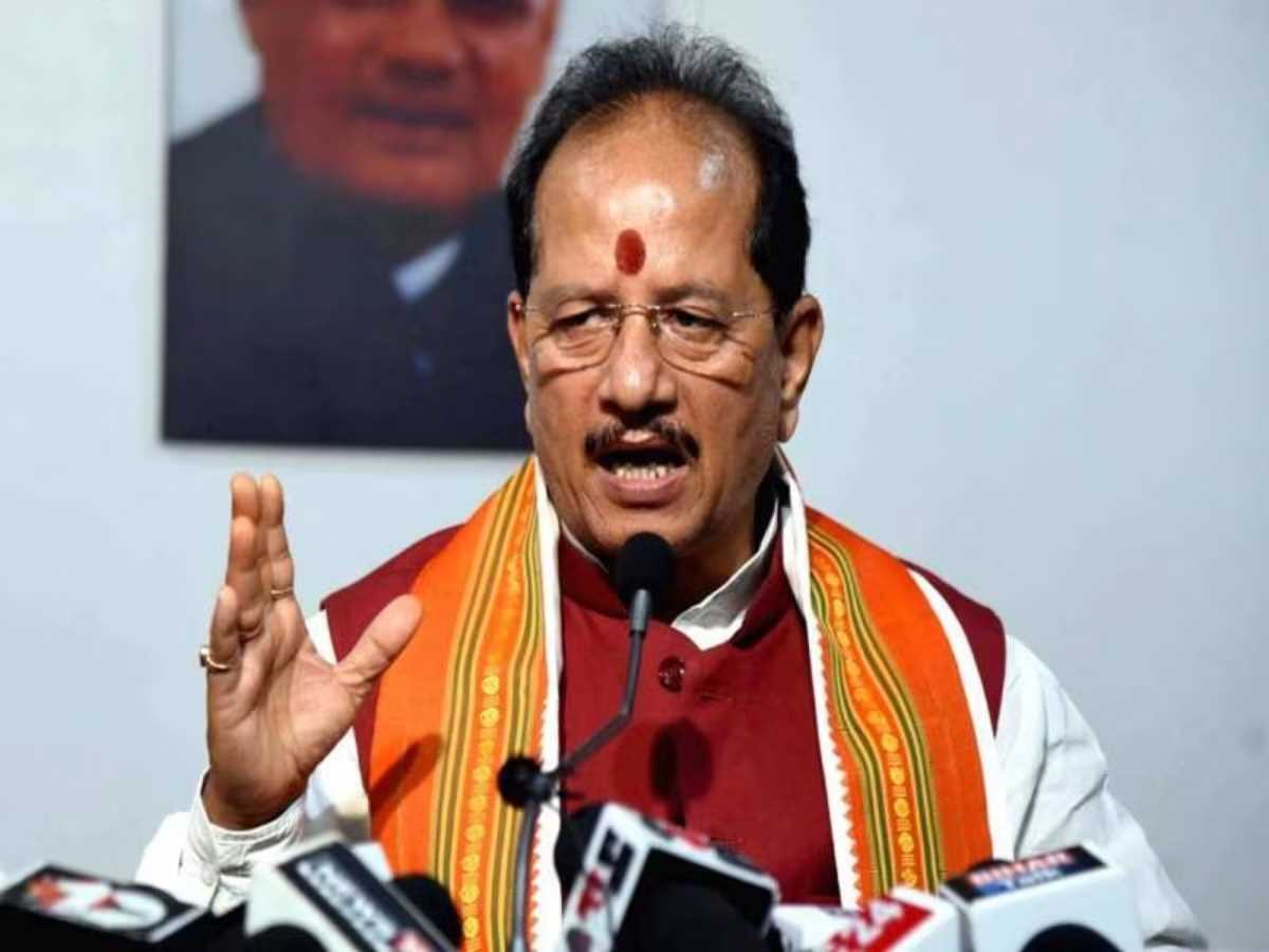 शब्दों से हिंसा के बाद अब शारीरिक हिंसा पर उतरा विपक्ष : विजय सिन्हा